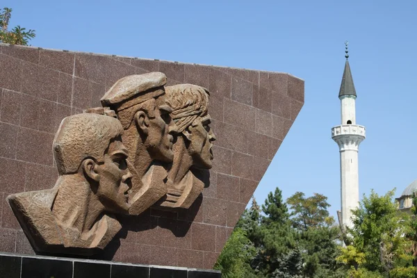 Monument till hjältar evpatorian amfibieattack — Stockfoto