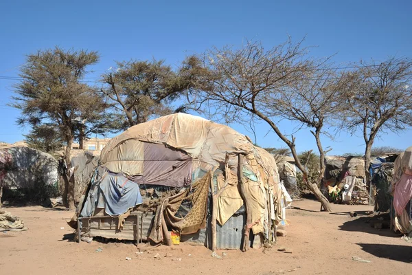 Lager für afrikanische Flüchtlinge und Vertriebene am Stadtrand von Hargeisa in Somaliland. — Stockfoto