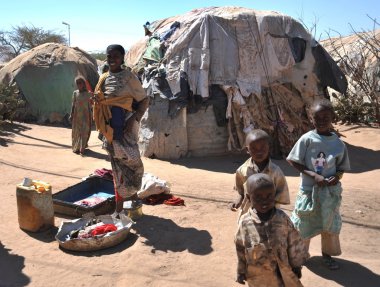 Afrikalı Mülteci ve yerinden kişi BM himayesinde yılında somaliland hargeisa eteklerinde kamp.
