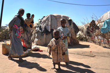 Afrikalı Mülteci ve yerinden kişi BM himayesinde yılında somaliland hargeisa eteklerinde kamp.