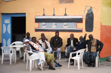 Somalilerle sıkı hargeysa şehir sokaklarında.