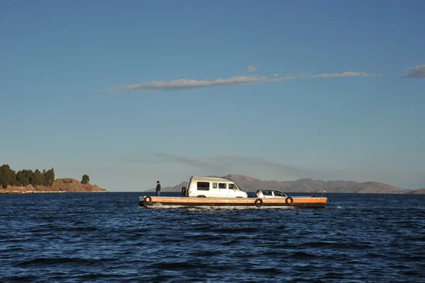 Trajekt na jezeře titicaca — Stock fotografie