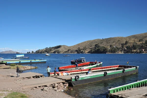 Trajekt na jezeře titicaca — Stock fotografie