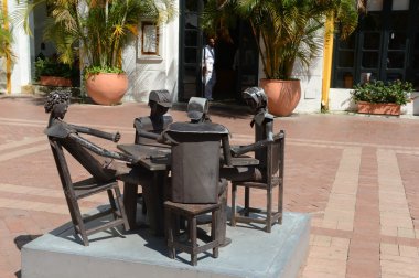Cartagena modern Sanat Müzesi'nde heykeller