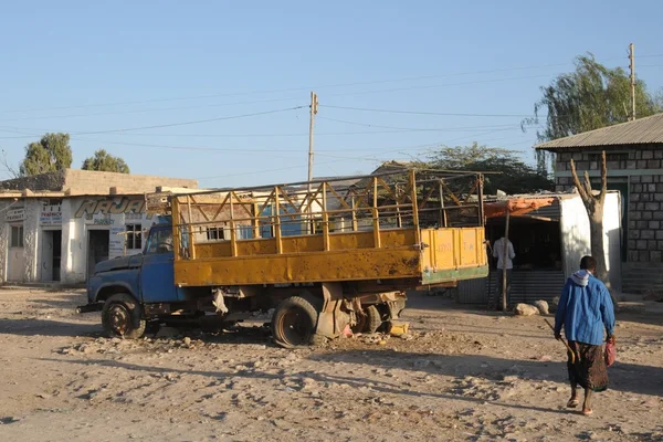 Somalis in the streets of the city of Hargeysa. — Stock Photo, Image