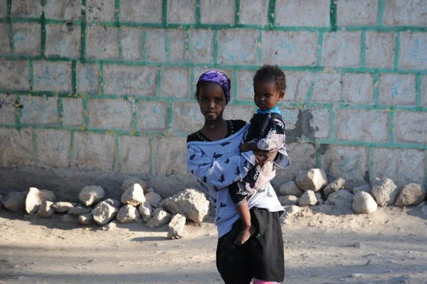 Somalis nas ruas da cidade de Hargeysa . — Fotografia de Stock