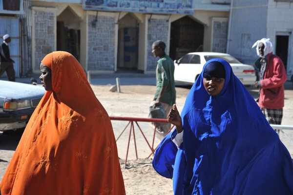 Somalis in the streets of the city of Hargeysa.