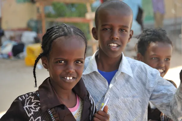 Somali non identificati nelle strade della città di Berbera — Foto Stock