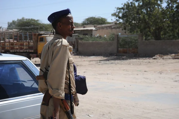 Polis gözetim altında