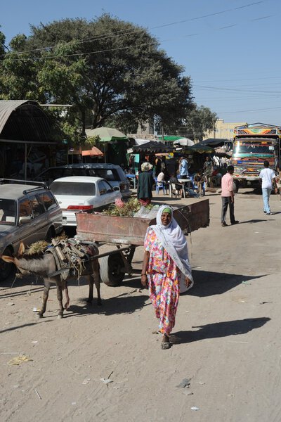 Somalis in the streets of the city of Hargeysa.