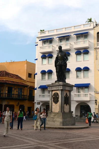 The monument to the founder of Cartagena conquistador Don Pedro de Heredia — Stock Photo, Image