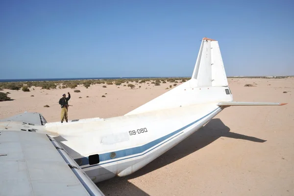 The plane crashed at the airport of the Berbera — Stock Photo, Image