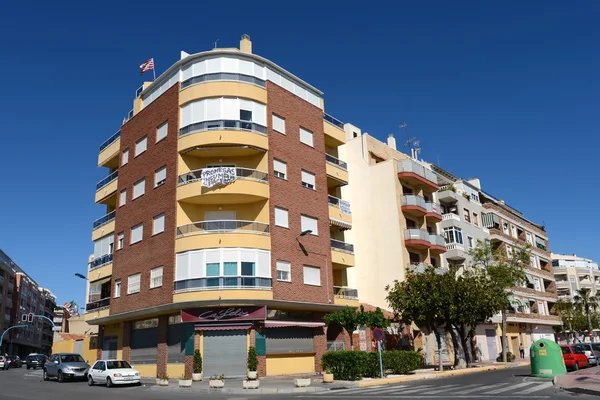 Bostadsområde i torrevieja — Stockfoto