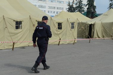 Zorla göç ettirilmiş kişiler için geçici kamp