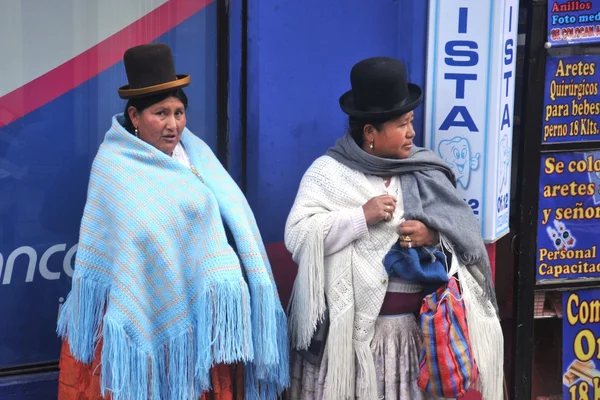 Mujeres en la calle de La Paz . —  Fotos de Stock