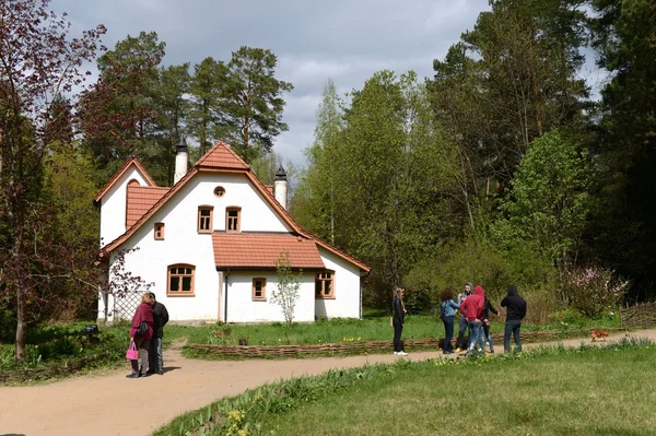 Kunstwerkstatt. Polenowo — Stockfoto