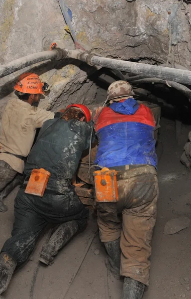 Producción de plata en la mina . — Foto de Stock