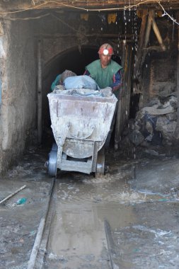mine gümüş üretiminde.