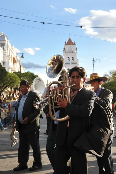 The inhabitants of the city during the carnival in honor of the virgin of Guadalupe. — Stock Photo, Image