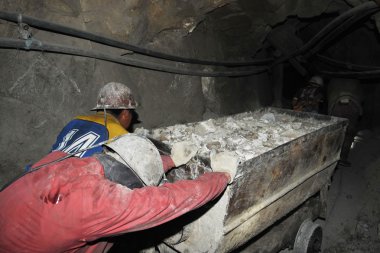 mine gümüş üretiminde.