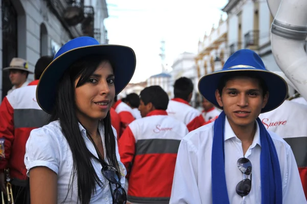 Los habitantes de la ciudad durante el carnaval en honor a la virgen de Guadalupe . — Foto de Stock