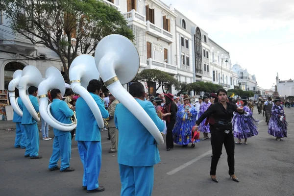 The inhabitants of the city during the carnival in honor of the virgin of Guadalupe. — Stock Photo, Image