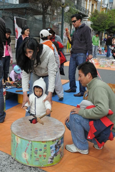 Bambini non identificati in vacanza nella città di La Paz . — Foto Stock