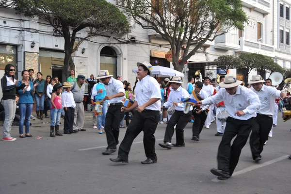 The inhabitants of the city during the carnival in honor of the virgin of Guadalupe. — Stock Photo, Image