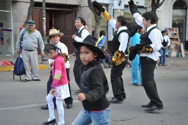 The inhabitants of the city during the carnival in honor of the virgin of Guadalupe. — Stock Photo, Image