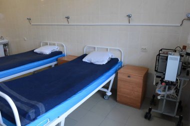  TORZHOK, RUSSIA-MAYIS 29, 2012: Cezaevi hastanesinde yoğun bakım ünitesi