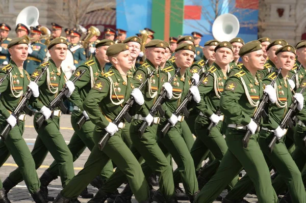 Moscow Russia May 2021 Δόκιμοι Της Στρατιωτικής Ακαδημίας Επικοινωνιών Του — Φωτογραφία Αρχείου