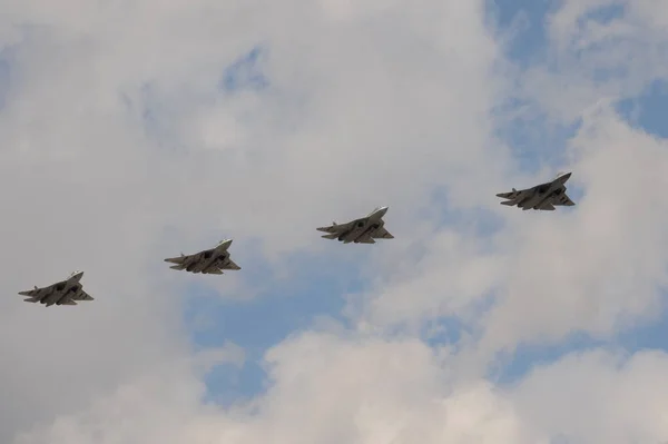 Moscow Russia Maj 2021 Ryska Multifunktionella Fighters Femte Generationen Himlen — Stockfoto