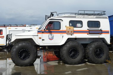 KUBINKA, MOSCOW REGION, RUSSIA MAYIS 13 Mayıs 2021: Vatansever Askeri-Vatansever Kültür ve Rekreasyon Parkı 'ndaki GBU 
