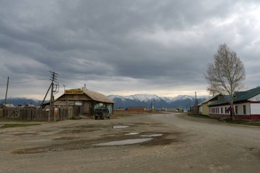 KURAI, ALTAI REPUBLIC, RUSSIA - 17 Mayıs 2021: Altai Cumhuriyeti 'nin Kosh-Agachsky ilçesine bağlı Kurai köyü