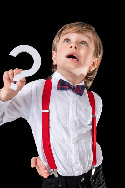 Чарівний Маленький Дошкільний Хлопчик Красиво Одягнений Тримаючи Знак Питання Чорному — стокове фото