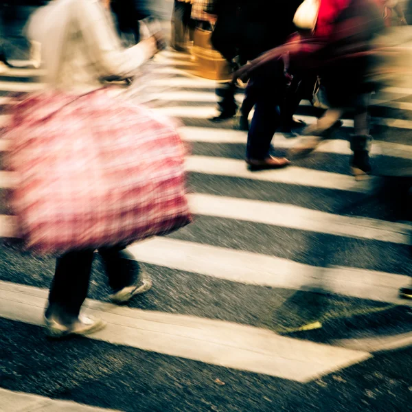 Dav na přechod pro chodce ulice — Stock fotografie