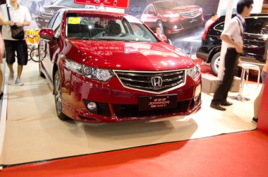 Honda spirior araba ekranda