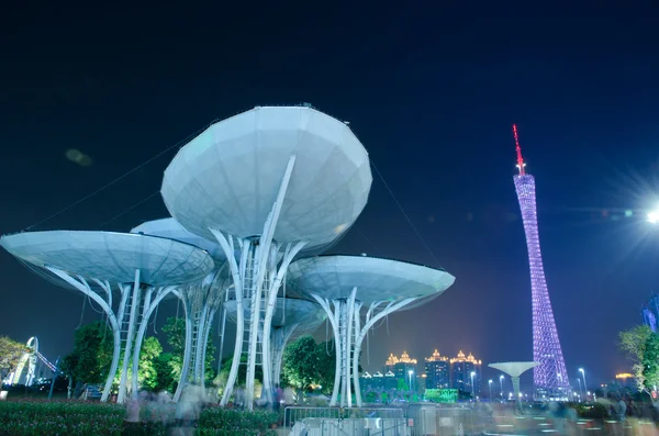 Guangzhou nya TV-tornet, det högsta TV-tornet i världen — Stockfoto