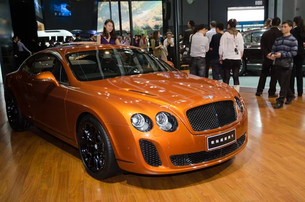 Bentley continental supersports araba ekranda — Stok fotoğraf