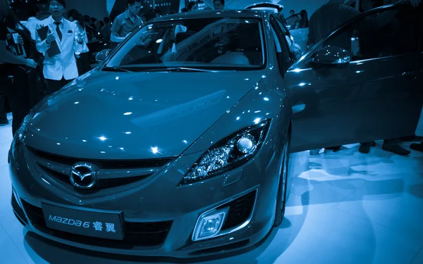 Mazda 6 carro em exposição — Fotografia de Stock