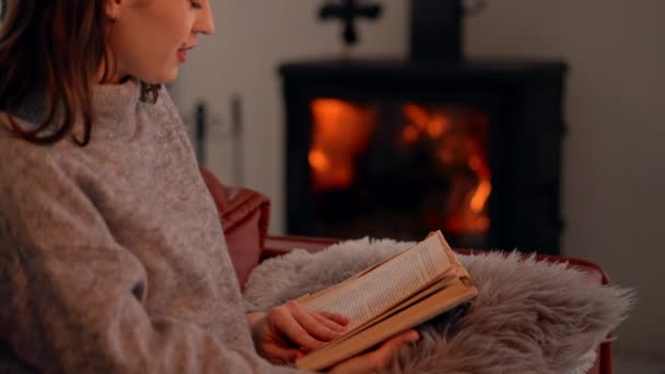 Lazer de inverno em casa — Vídeo de Stock