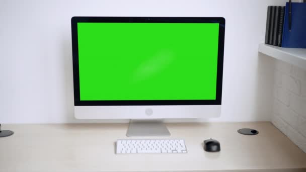 Camera Move Forward Computer Green Screen Working Place Home Office — Stockvideo