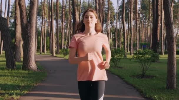 Woman Running City Park Morning Jogging Good Fit Health Cardio — Video Stock