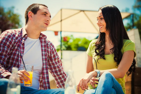 Couple outdoor cafe — Stock Photo, Image