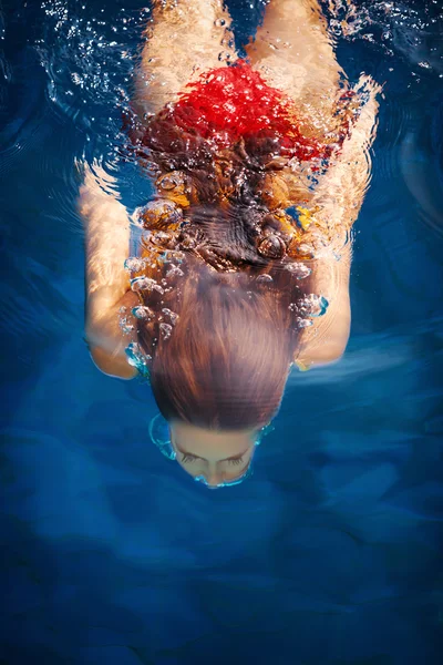 Femme plongée — Photo
