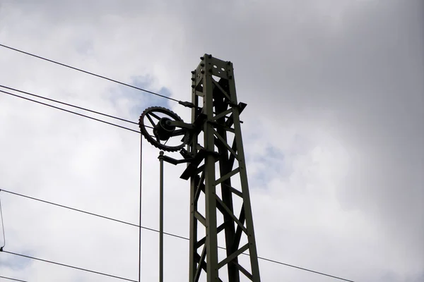 Vasúti Létesítmény Részben Korhadt Vasúti Kocsikkal — Stock Fotó