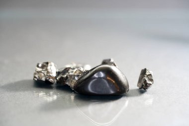 Gemstone, aynı zamanda 