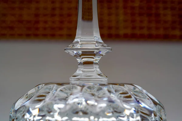 Vidrio Hecho Materiales Similares Cristal Fotografiado Estudio Con Fondo Colorido — Foto de Stock