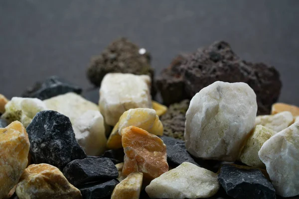 Busqué Piedras Cantera Las Fotografié Estudio — Foto de Stock