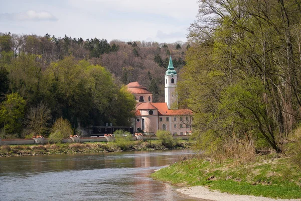 Avance Del Danubio Desde Kelheim Hasta Monasterio Weltenburg Con Rocas —  Fotos de Stock